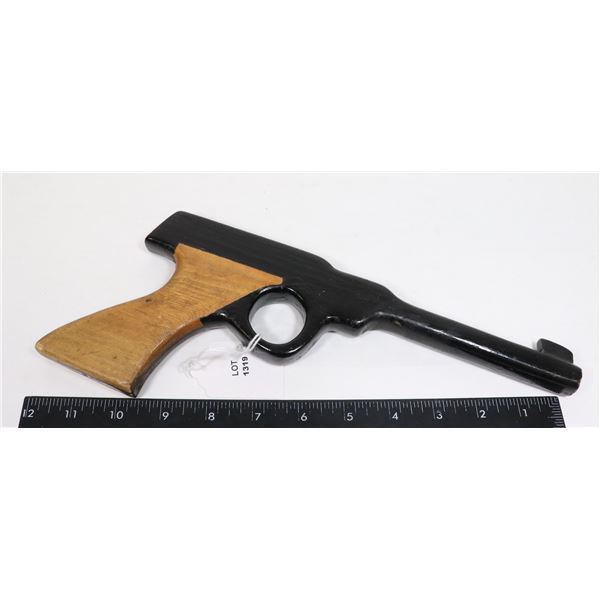 #1319 VINTAGE HAND CARVED WOODEN PISTOL GUN TOY