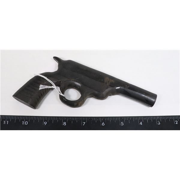 #1320 VINTAGE HAND CARVED WOODEN PISTOL GUN TOY