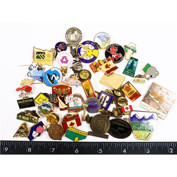 #1323 LARGE LOT OF VINTAGE PINS INC. DUCK THEMES