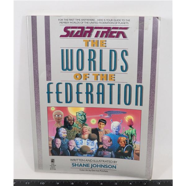 #1395 STAR TREK WORLD OF THE FEDERATION BOOK