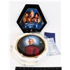 Image 1 : #1406 2 STAR TREK TNG PORCELAIN PLATES W/ COA