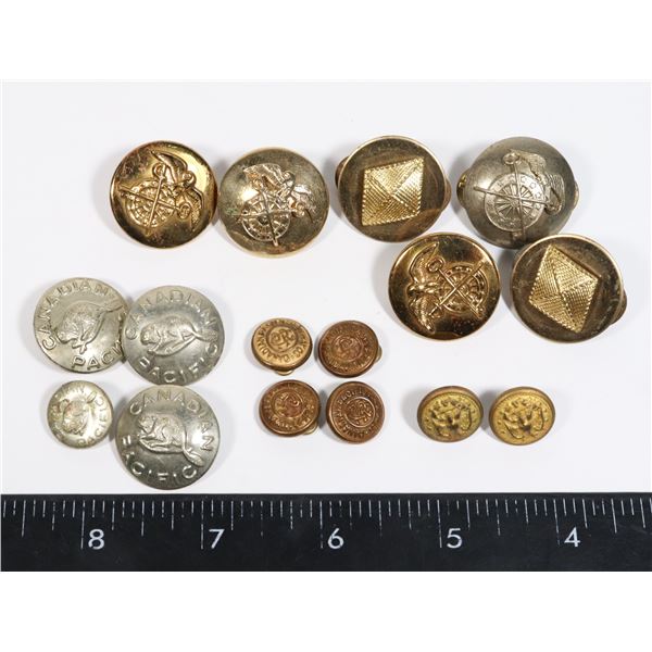 VINTAGE UNITED STATES NAVY BUTTONS MILITARY