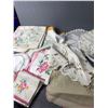 Image 4 : Nice Lot Of Assorted Vintage Table Linens