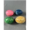 Image 2 : 4 Pretty Solid Stone Eggs & Display Dish