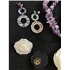 Image 2 : 3 Abaloni & Mother Of Pearl Necklaces, 2 Bracelets & 2 Pairs Of Earrings