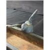 Image 2 : Vintage Cast Iron Bird Feeder