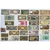 Image 1 : World banknote lot; lot of 100+ notes.  Various denominations, varieties and grades.
