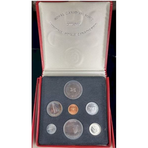 RCM lot;  1967 Specimen Set with Silver Medallion.