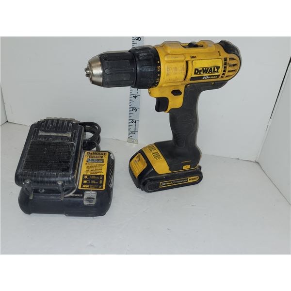 Dewalt 20V Drill, 2 Batteries & Charger