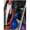 Image 4 : Flip Top Tote with Tons of Workout Accessories