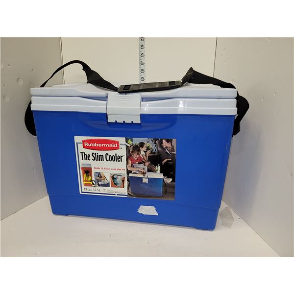 Rubbermaid The Slim Cooler 13 Quart, 6 Inches Wide