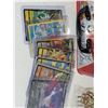 Image 5 : Tin with Various Pokemon and Accessories