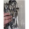 Image 7 : Plastic Tote with Community Cutlery