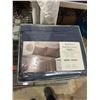 Image 1 : Queen bamboo sheet set