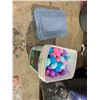 Image 1 : Empty eggs and storage container