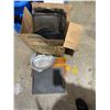 Image 2 : Trays platters etc