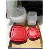 Image 1 : Rubbermaid containers