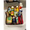 Image 1 : Garage fluids, and containers