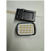 Image 2 : Flash and a charger