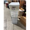 Image 1 : Storage bins