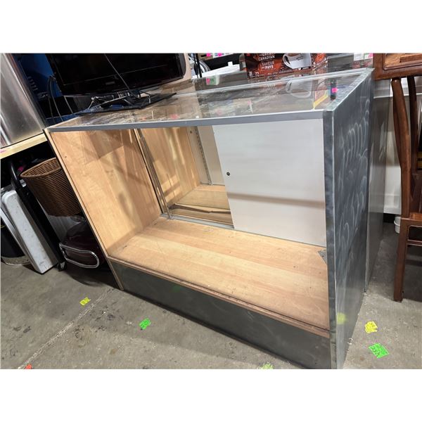 display cabinet