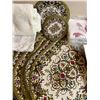Image 3 : Assorted Table Linens
