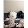 Image 2 : 3 Ladies Fur Hats & Pair of Fur Mitts