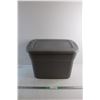 Image 1 : *Sterlite 10 Gal Plastic Tote with Lid