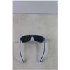 Image 3 : Blue Tinted Sunglasses with Case