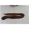Image 2 : (2) Decorative Wooden Knives & Hand Roller