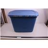 Image 1 : *Rubbermaid Plastic Storage Bin 23"x 18"x 16" With Lid