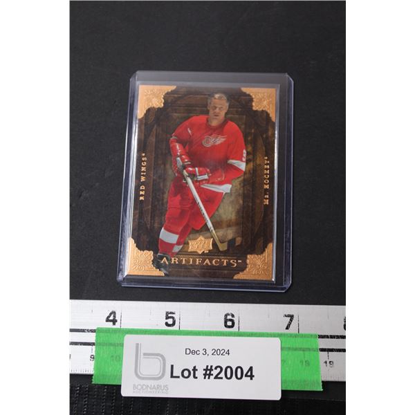 Upper Deck Gordie Howe "Mr. Hockey" Artifacts Hockey Card