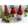 Image 5 : Christmas Decor and Candle Holders