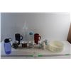 Image 1 : Water Bottles, Ceramic Mugs and Plastic Dish