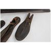 Image 4 : Antique Cast Iron Cobbler Stand w/ Cobbler Shoes