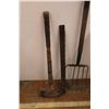 Image 3 : *Vintage Shovel, Sawblade, Pitchfork, Misc.