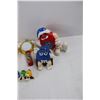 Image 5 : (12) Pieces of M&M Candy Memorabilia, Night Light, Powers On, Bag Clip, Figurines, Misc.