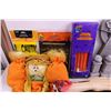 Image 3 : Variety Halloween Themed Display Items (Skull, Body Parts, Bats, Candles, Misc.)
