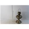Image 3 : Vintage Aladdin Oil Lamp 23.5" Tall