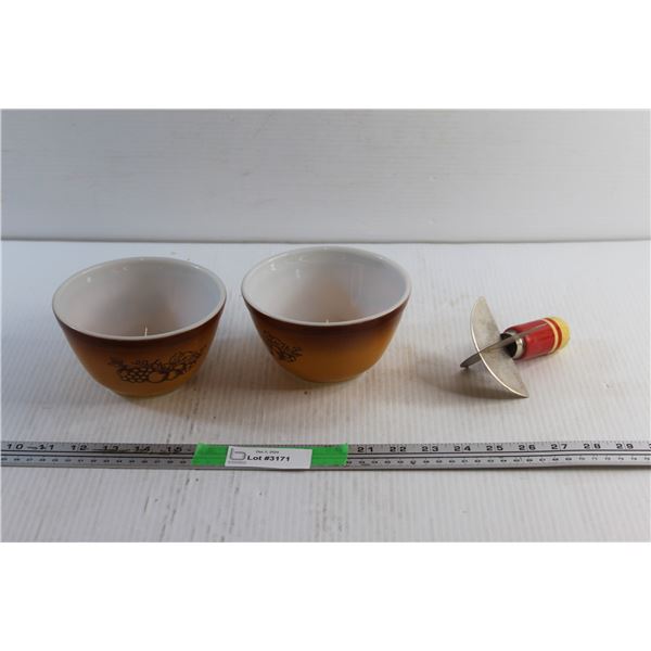 Cutter and (2) Pyrex Bowls