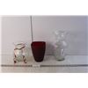 Image 1 : (3) Glass Vases