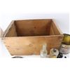 Image 5 : Vintage Wooden Fruit Crate, 19.5'' x 12.5'' x 11'', Vintage Clear Crush Bottle, Green Pony Style Ins