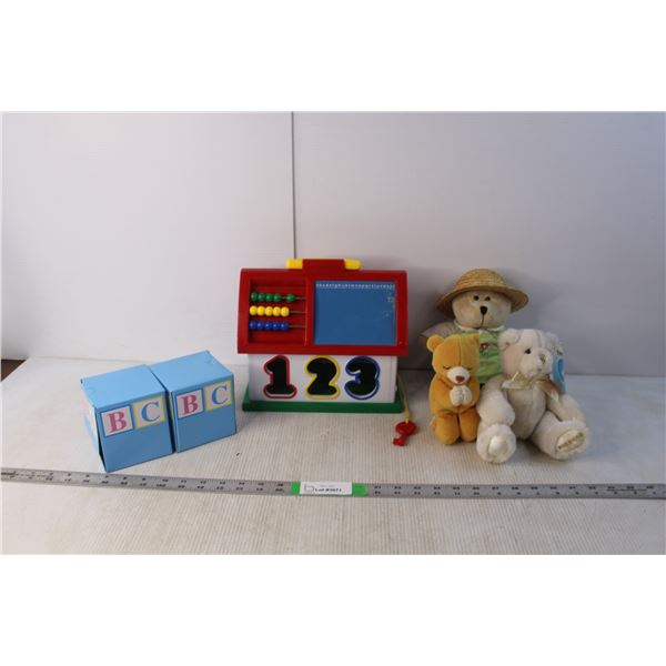 Toy House, (3) Bear Stuffies
