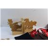 Image 4 : Gift Bags, Wooden Cowboy Bookends, Pet Dish and Small Tray