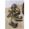 Image 2 : Ratchet Straps and Metal Bucket