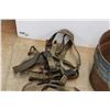 Image 4 : Ratchet Straps and Metal Bucket