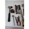 Image 2 : Assorted Tools