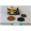 Image 1 : Toy bulldozer With (3) Belt Buckles