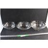 Image 1 : (3) Glass Bowls