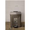 Image 1 : *40L Stainless Garbage Pedal Bin
